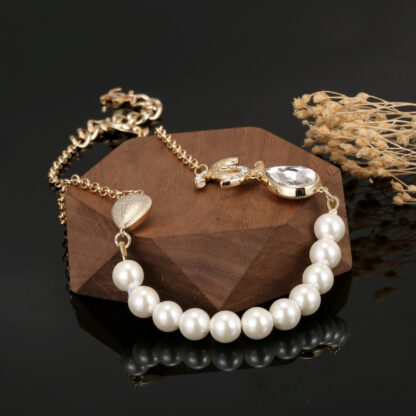 Chanel simple and generous pearl necklace - Image 3