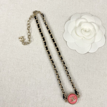 Chanel simple and elegant retro sweet necklace - Image 4