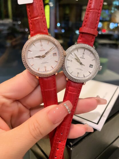 Omega - Simple and Elegant Women's Watch - Image 3