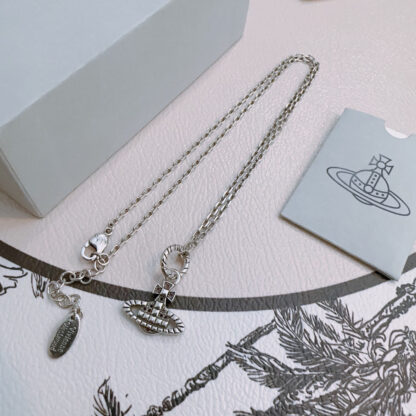 Vivienne Westwood classic large Saturn necklace unisex - Image 3