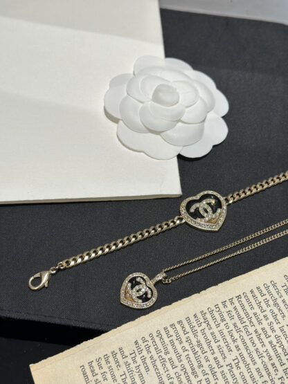 Chanel Gold Heart Peach Color Block Necklace - Image 3