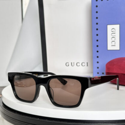 Gucci fashion sunglasses - Image 3