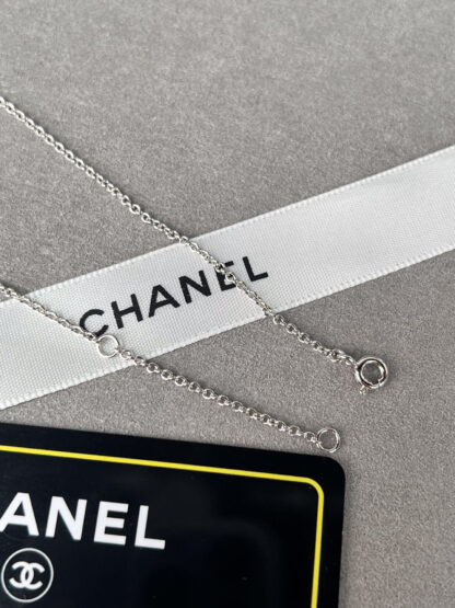Chanel classic versatile diamond necklace - Image 3