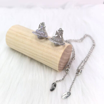 Vivienne Westwood Valentine's Day Limited Edition Heart Saturn Necklace - Image 3