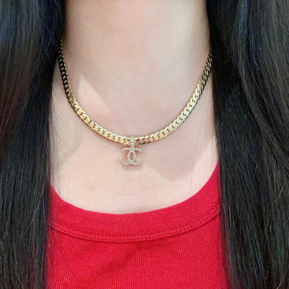 Chanel exquisite versatile necklace - Image 4
