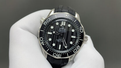 Omega Geneva pattern decoration - Image 3