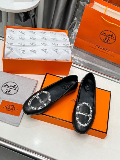 Hermès Spring Classic Black Handcrafted Loafers - Image 3