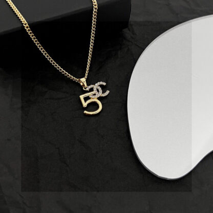 Chanel exquisite temperament number necklace - Image 3