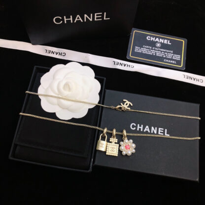 Chanel Delicate and Elegant Pendant Necklace - Image 3