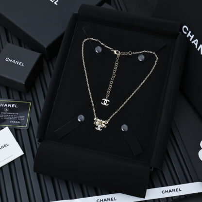 Chanel hollow bow necklace - Image 3