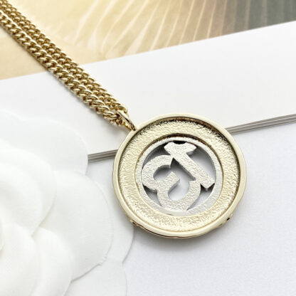 Chanel hollow two-tone round medium long necklace - Image 4