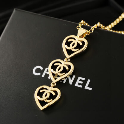 Chanel Three Hearts Delicate Necklace - Image 3
