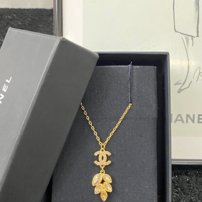 Chanel rhinestone double c wheat ear necklace - Image 3
