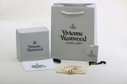 Vivienne Westwood Round Black Enamel Saturn Pearl Bracelet - Image 3