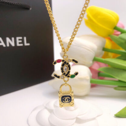 Chanel lock necklace with colored diamonds - Image 3