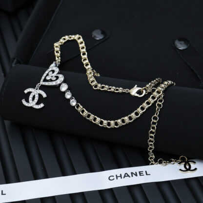 Chanel vine heart necklace - Image 3