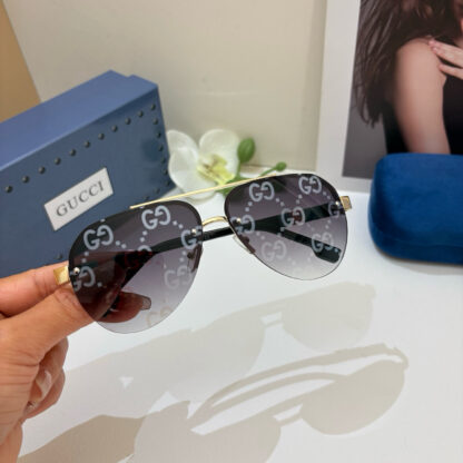 Gucci fashion sunglasses - Image 3