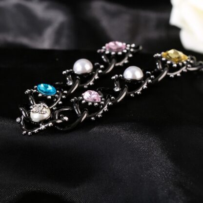 Chanel Pearl and Rhinestone Necklace - Image 4
