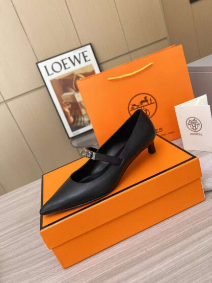 Hermès black holiday essentials comfortable loafers - Image 3