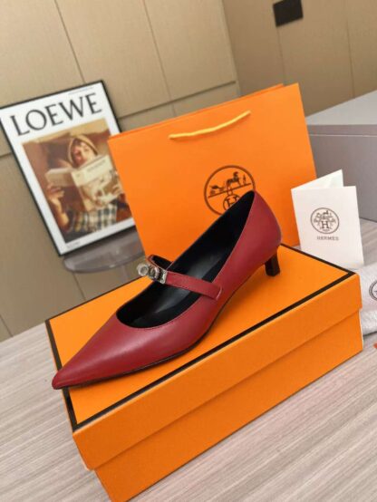 Hermès red holiday must-have comfortable loafers - Image 3