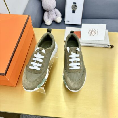 Hermes Spring and Summer Couple's Green and White Color Matching Sports Casual Shoes - Image 3