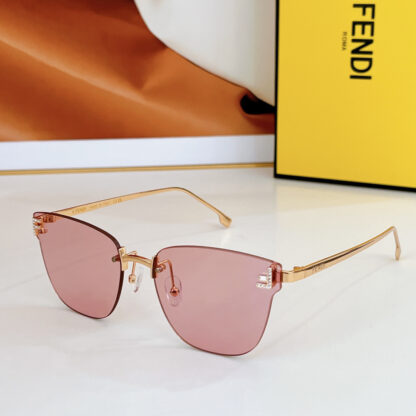 FENDI fashion trend sunglasses - Image 4