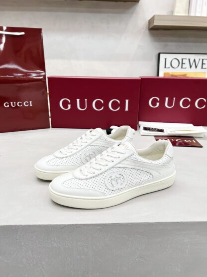 Gucci classic design German training elements catwalk model - Image 4