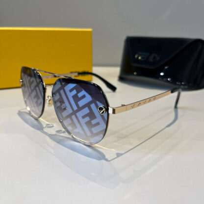 FENDI fashion trend sunglasses - Image 4