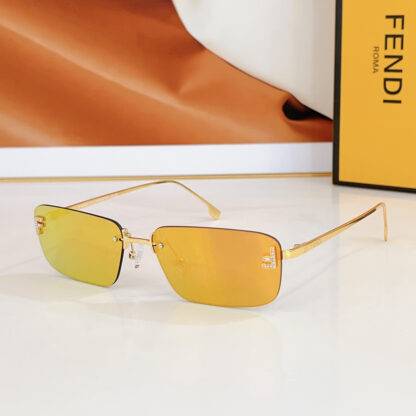 FENDI fashion trend sunglasses - Image 4