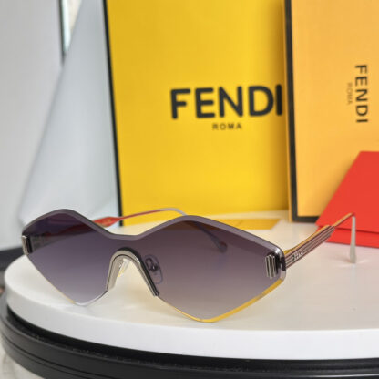 FENDI fashion trend sunglasses - Image 4