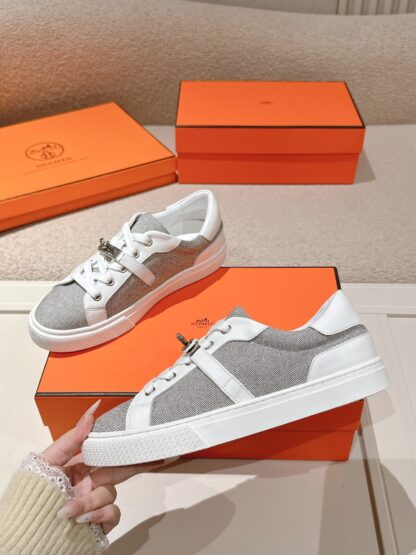 Hermes couple white and gray Kelly shoe buckle classic flat casual shoes - Image 4