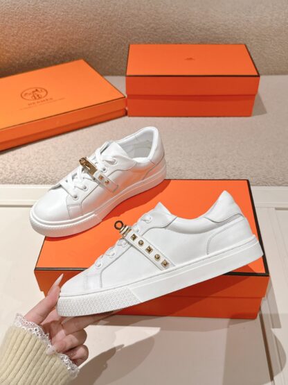 Hermes couple white and silver Kelly shoe buckle classic flat casual shoes - Image 4