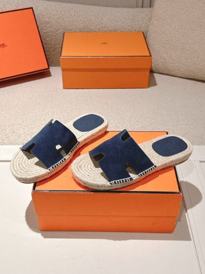 Hermes Spring and Summer Dark Blue Fashionable and Comfortable Straw Slippers - Image 4