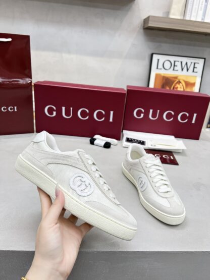 Gucci classic design German training elements catwalk model - Image 4