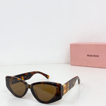 Miu Miu trendy fashion sunglasses - Image 5