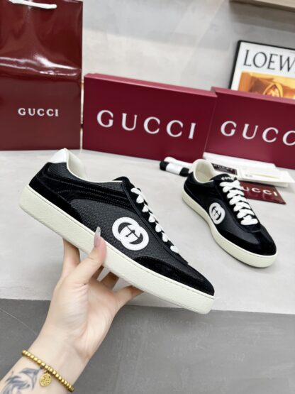Gucci classic design German training elements catwalk model - Image 5
