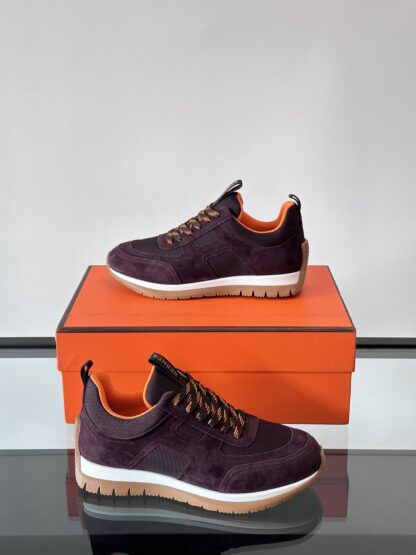 Hermès lightweight and versatile fashion dark red sneakers - Image 4