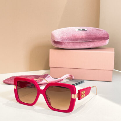 Miu Miu trendy fashion sunglasses - Image 5