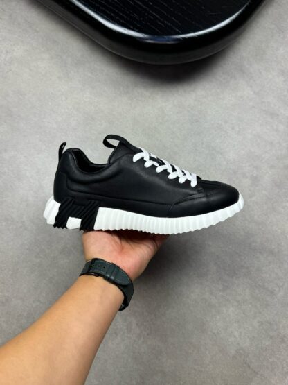 Hermès high-end black and white thick-soled casual shoes - Image 3
