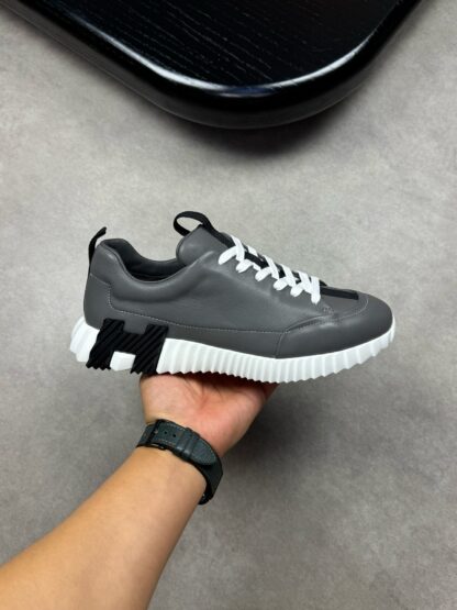 Hermes high-end noble gray and black color matching thick-soled casual shoes - Image 4