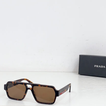 Prada fashion trend sunglasses - Image 4