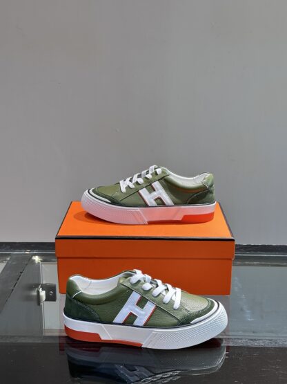 Hermes Men's Low-top Comfortable Dark Green Casual Sneakers - Image 4