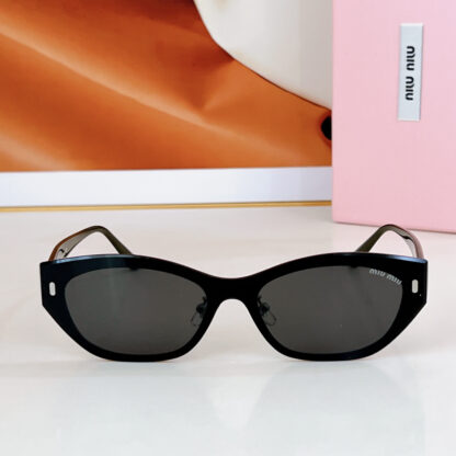 Miu Miu trendy fashion sunglasses - Image 5