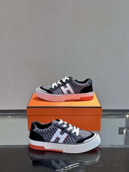 Hermes men's low-top comfortable black and white casual sneakers - Image 4