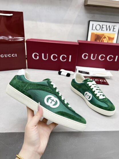 Gucci classic design German training elements catwalk model - Image 5