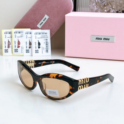 Miu Miu trendy fashion sunglasses - Image 5