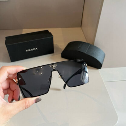 Prada fashion trend sunglasses - Image 4