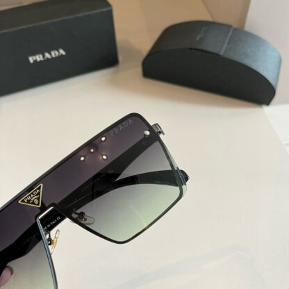 Prada fashion trend sunglasses - Image 4