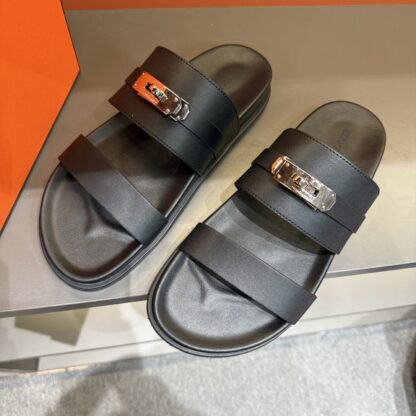 Hermes summer black gold buckle pure handmade high-end sandals - Image 4