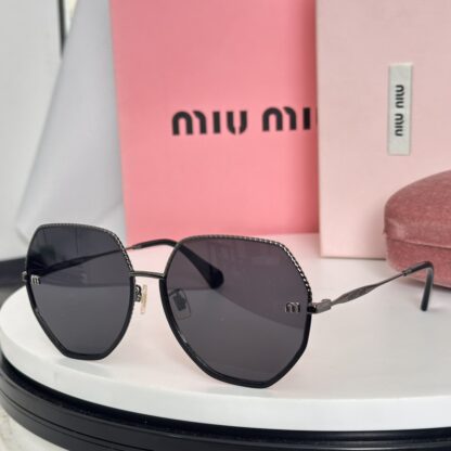 Miu Miu trendy fashion sunglasses - Image 5